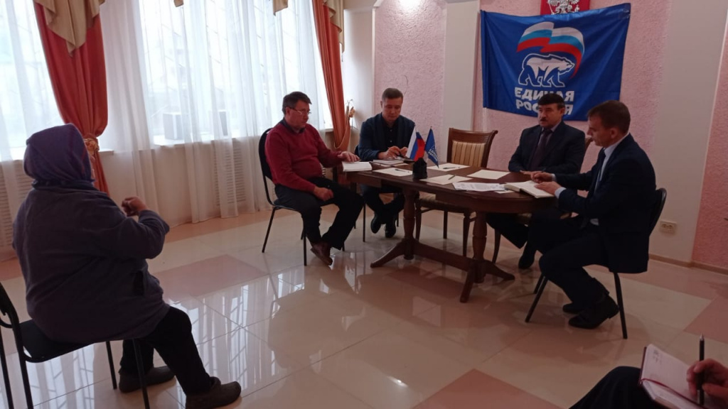 Встреча с населением по актуальным вопросам жилищно-коммунального хозяйства Волжского района